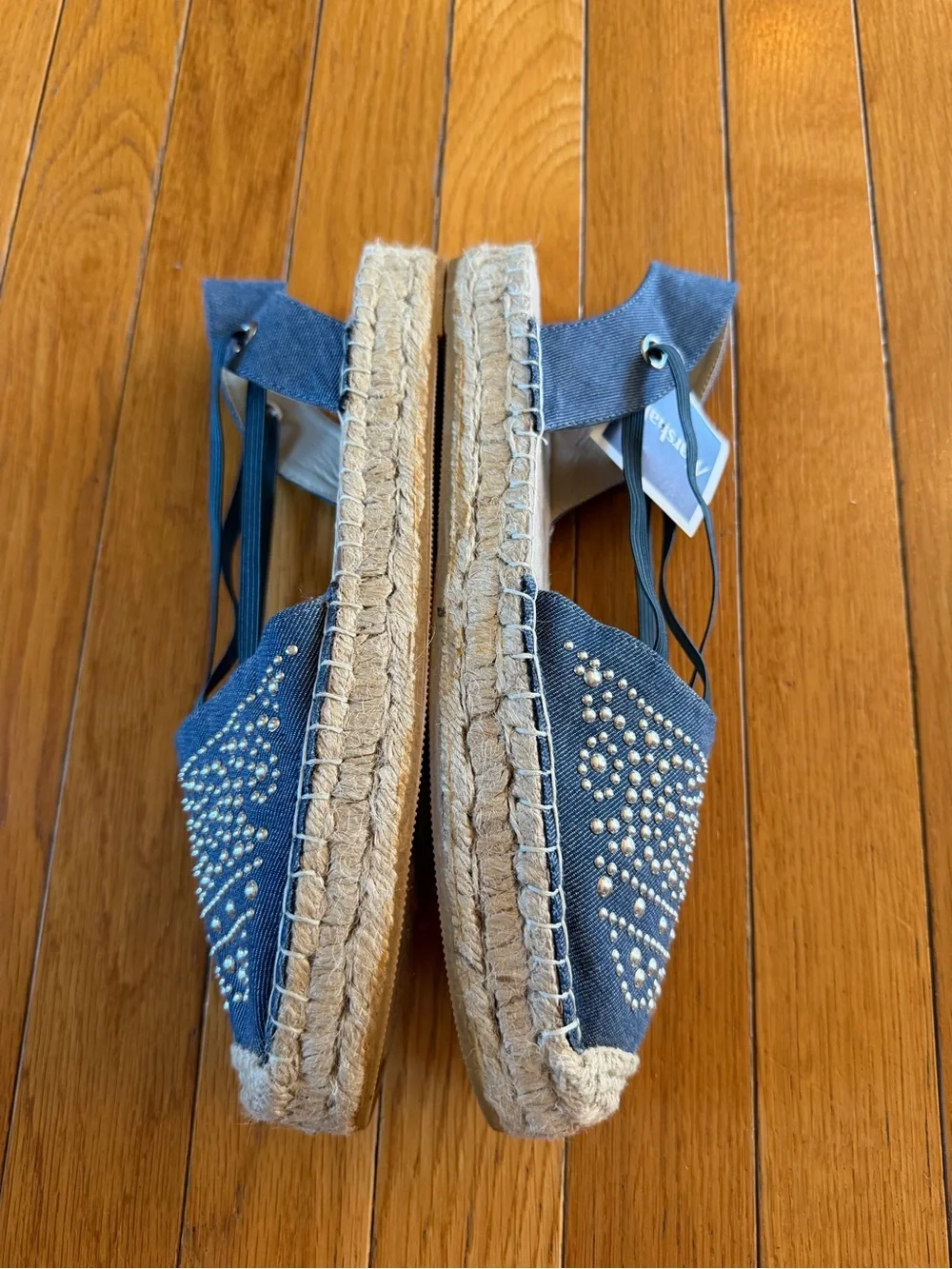 NEW White Mountain Blue Highland Platform Espadrille Denim Sandals Studs Sz 8.5